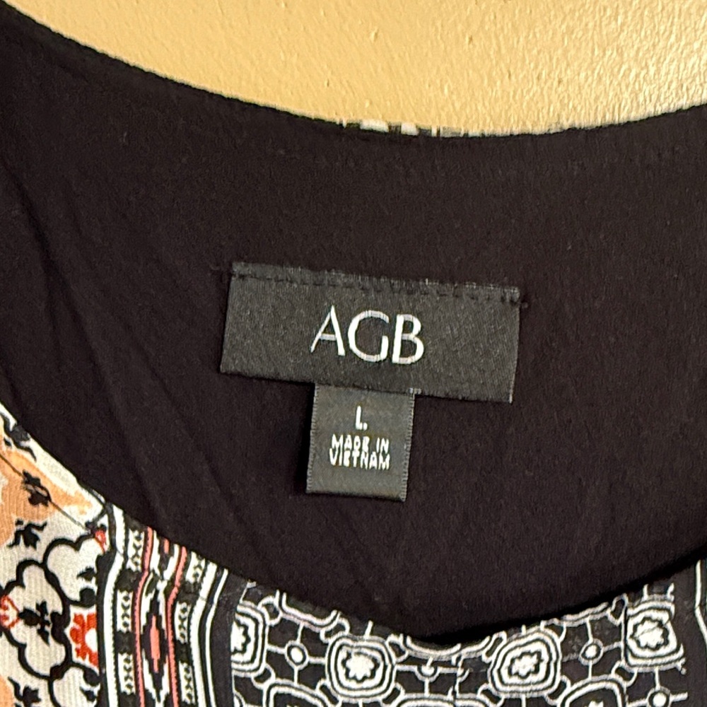 AGB Women's Coral and Black Patterned Blouse - Picture 2 of 3